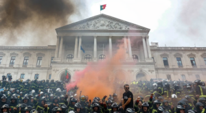 Protesto de Bombeiros Sapadores em São Bento